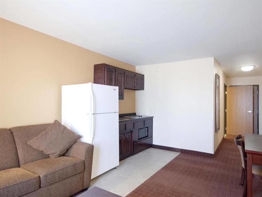 Americas Value Robert/fort Leonard Wood 2*